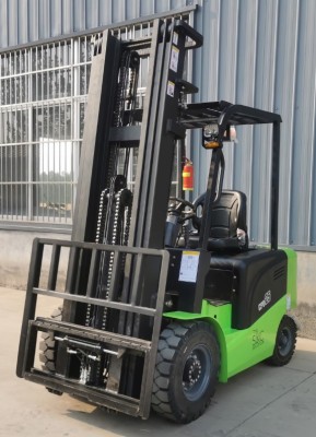 SKC CPDFB25 elektromos targonca